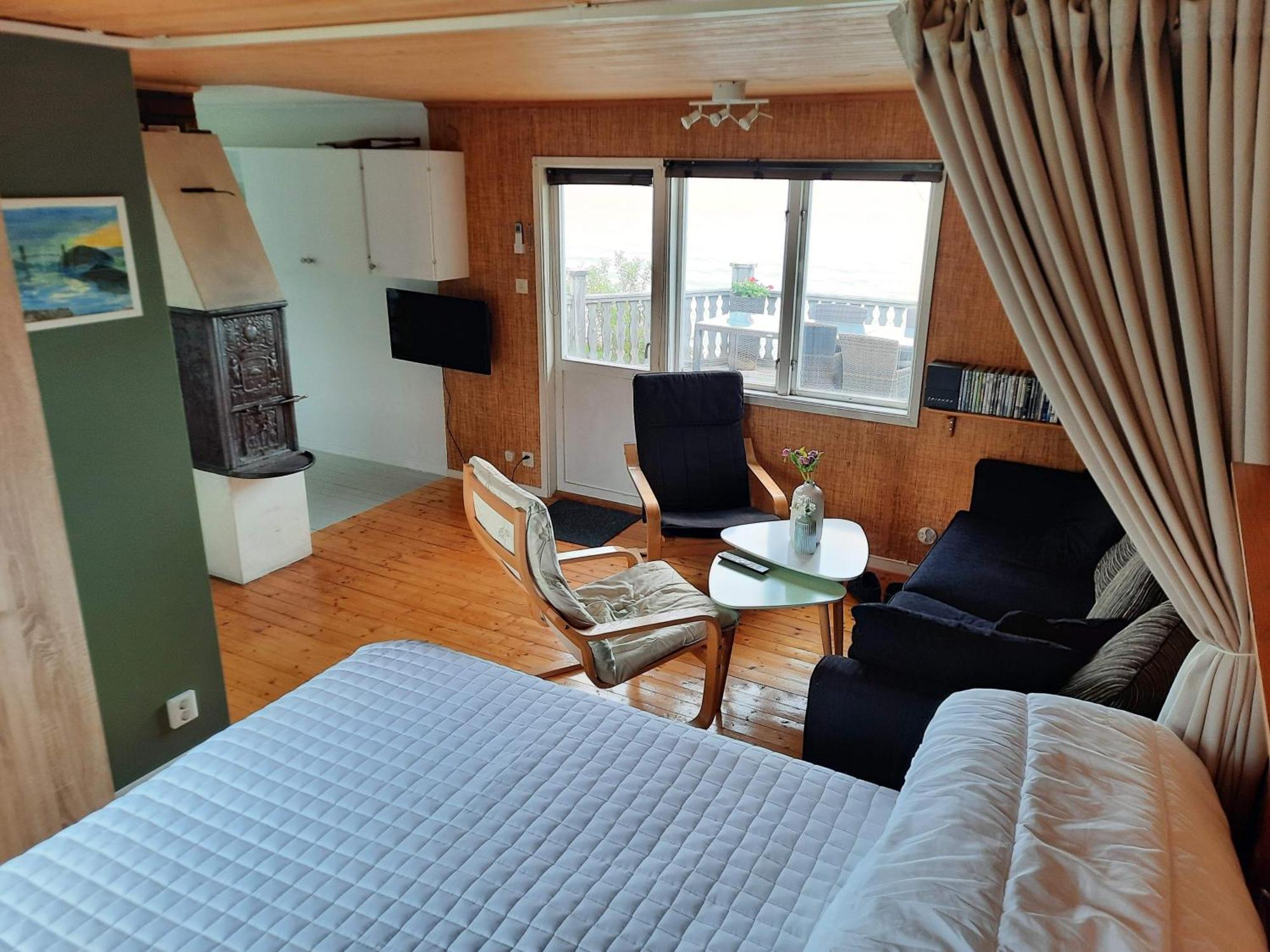 Cabin At The Sea Close To Public Beach With A Jumpingtower Hoviksnas ภายนอก รูปภาพ